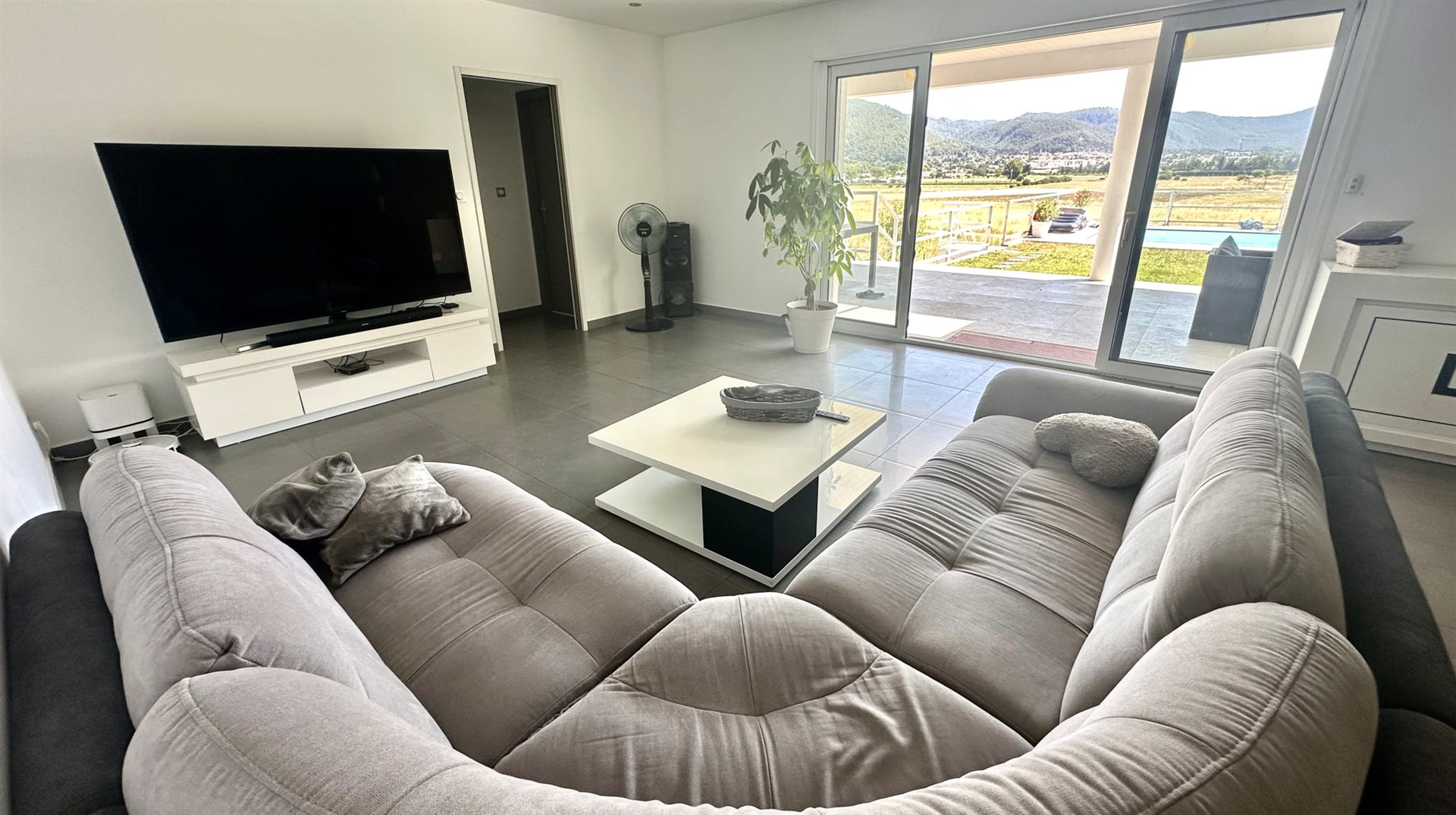 Maison à vendre, 140m², Cuges-les-Pins