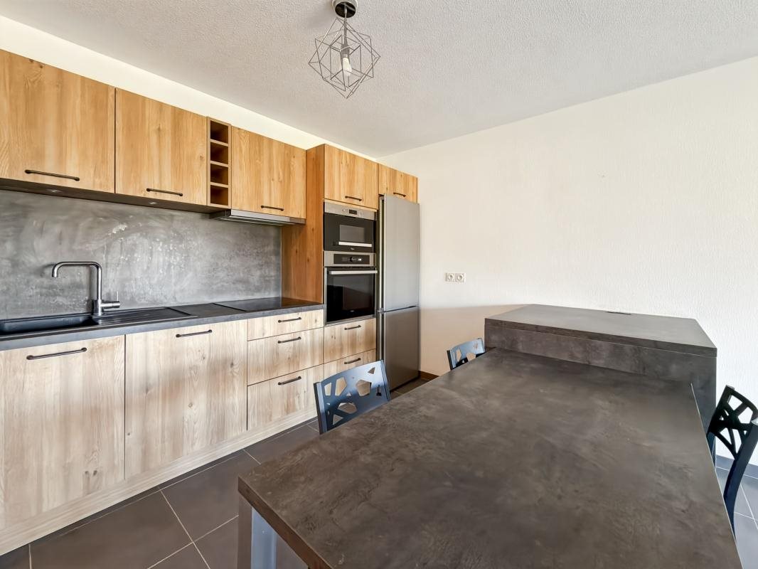Appartement à vendre, 61m², Fréjus