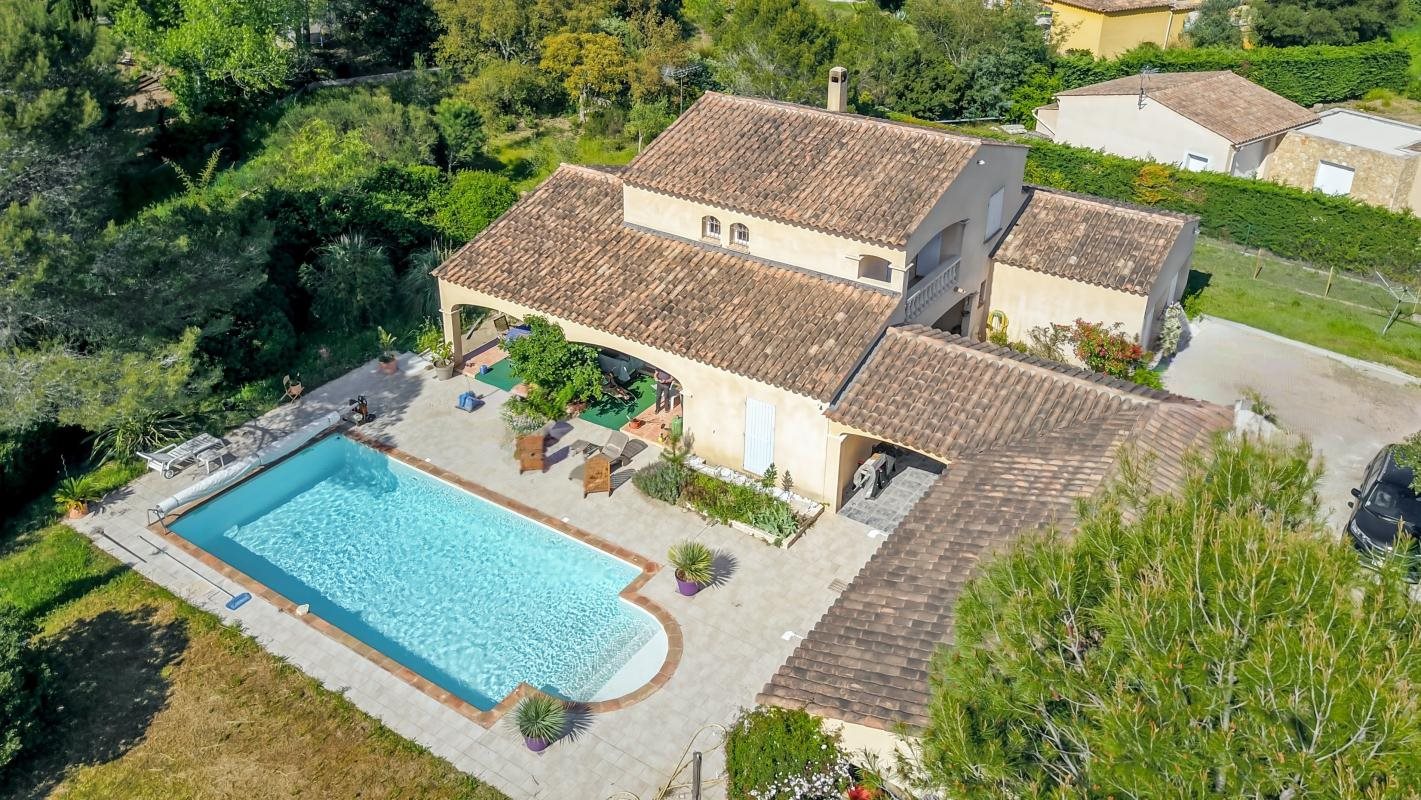 Maison à vendre, 168m², Roquebrune-sur-Argens
