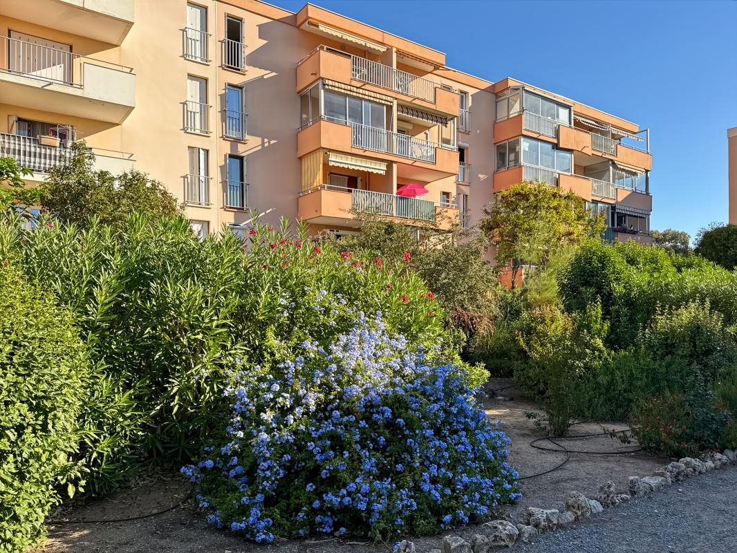 Appartement à vendre, 65m², Fréjus