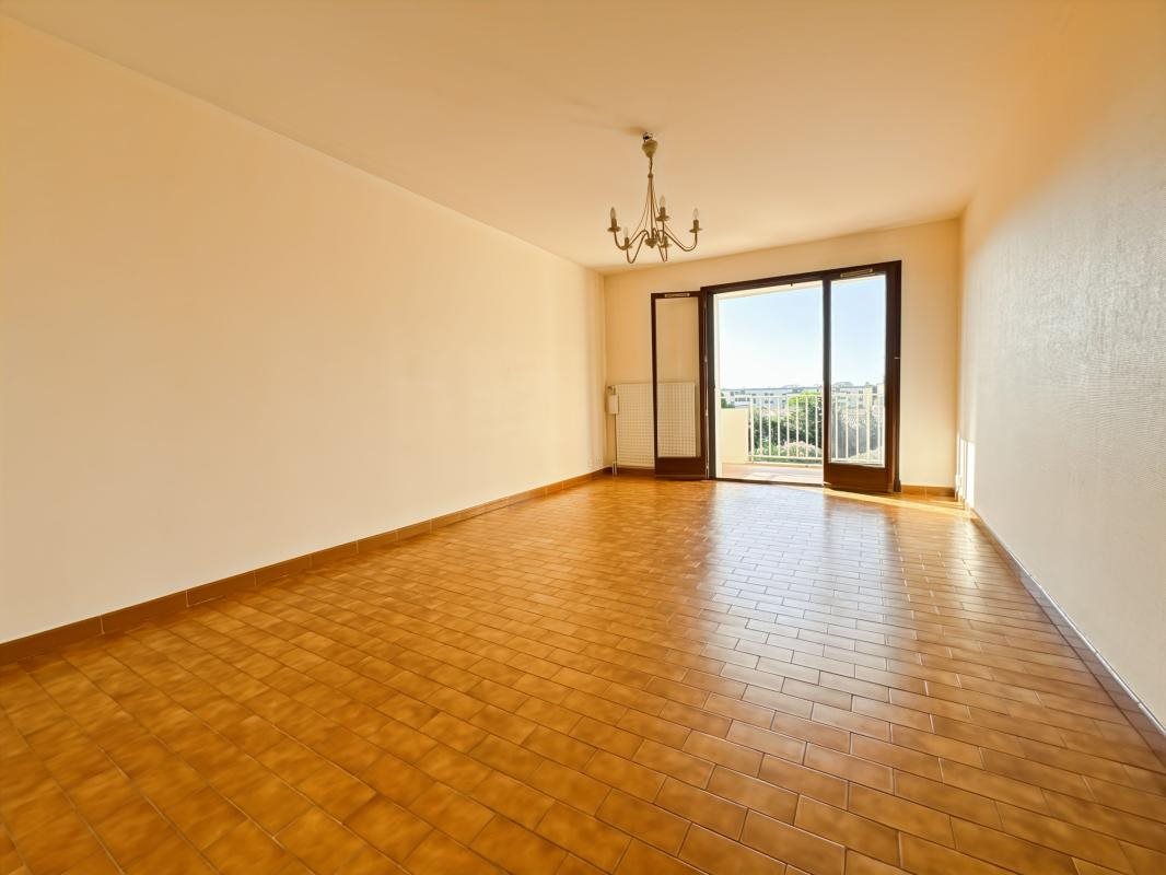 Appartement à vendre, 65m², Fréjus