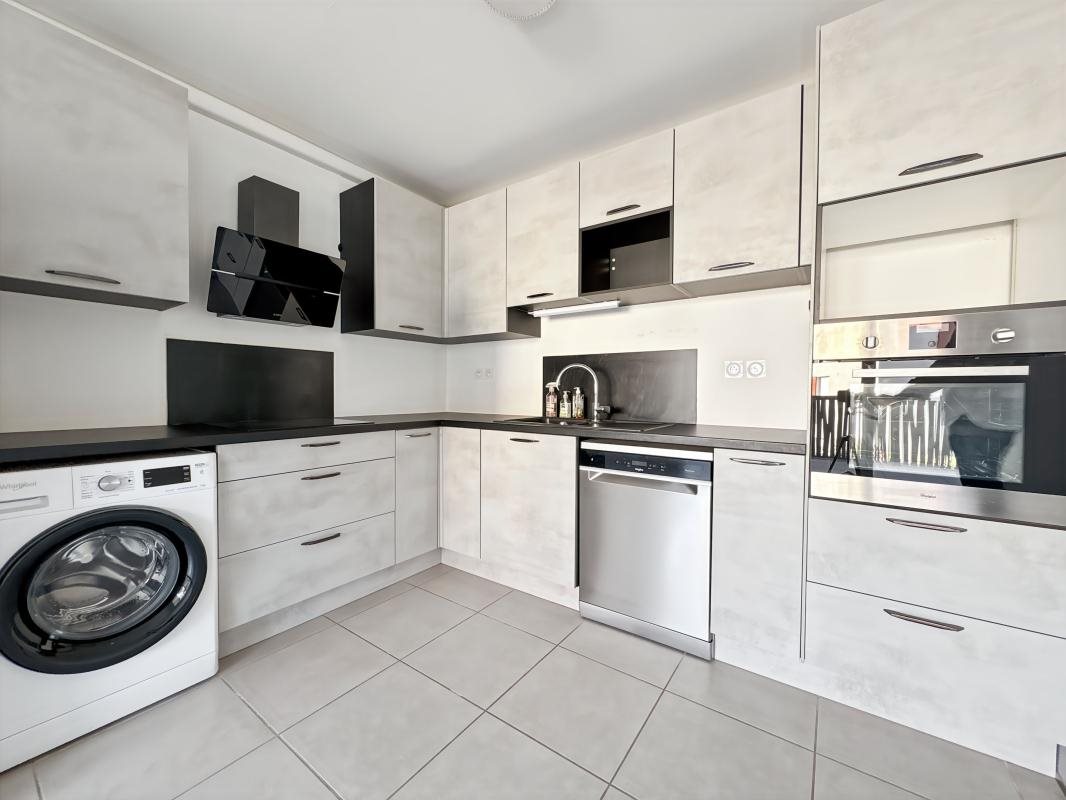 Appartement à vendre, 74m², Fréjus