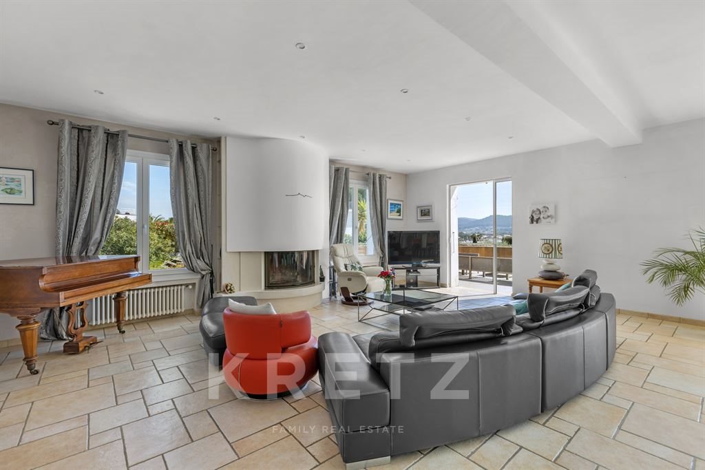 Maison à vendre, 301m², Saint-Cyr-sur-Mer