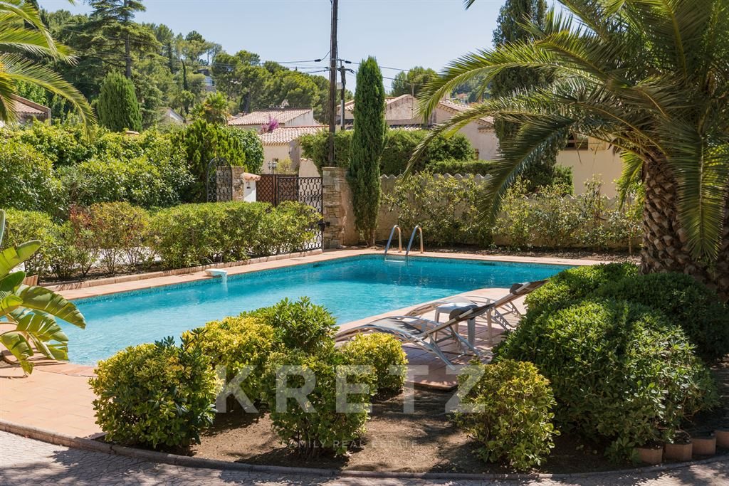 Maison à vendre, 135m², Saint-Cyr-sur-Mer