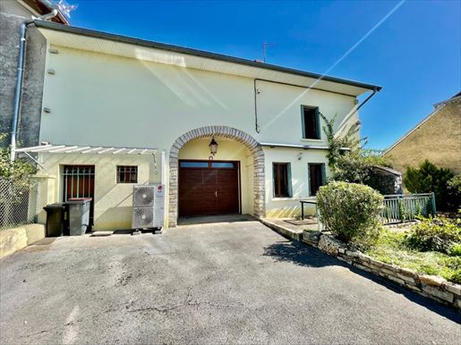 Maison 5 pièces 171 m² · à La Romaine · 171 m² · 210 000 €