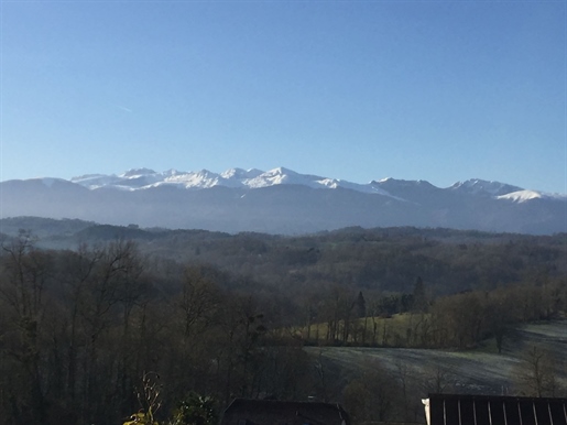 Parcelle de terrain à bâtir, sur la commune de Lasseube. · 2 969 m² · 51 000 €