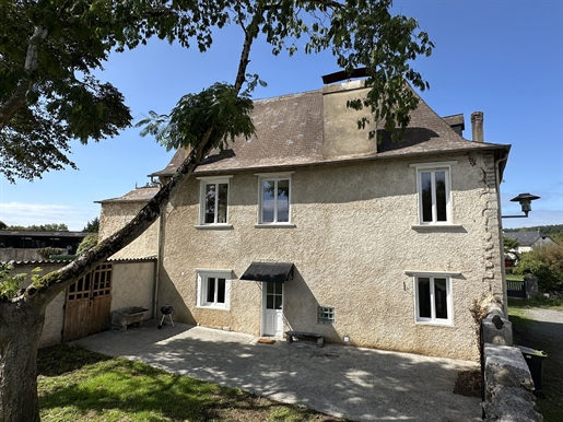 5 pièces 205 m² · à Précilhon · 205 m² · 293 300 €