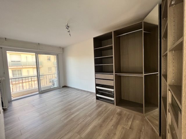Appartement à louer, 43m², Cagnes-sur-Mer