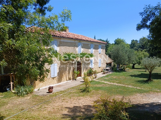 Maison 6 pièces 231 m² · à Auch · 231 m² · 439 000 €