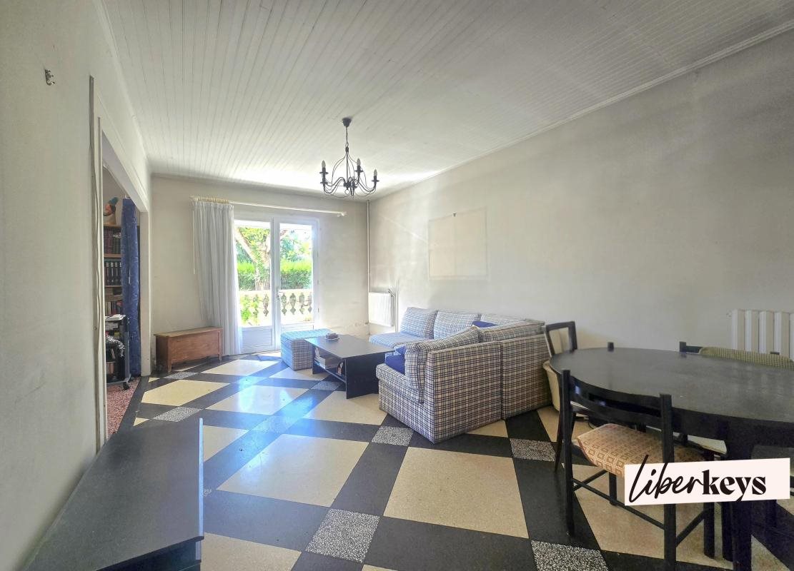 Montpellier La Chamberte - Estanove - Single-storey house - 93 m² - Garage - 372 m² land - Vue 4
