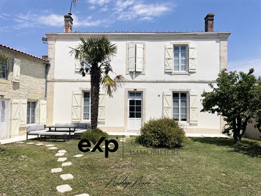 Maison 7 pièces 265 m² · à Sainte-Soulle · 265 m² · 608 400 €