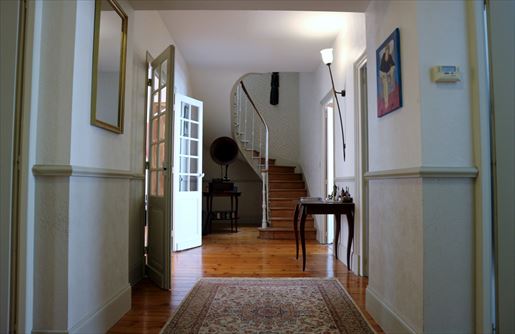 10 pièces 342 m² · à Saintes · 342 m² · 491 150 €