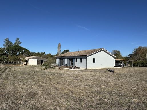 Maison 5 pièces 144 m² · à Clérac · 144 m² · 294 000 €