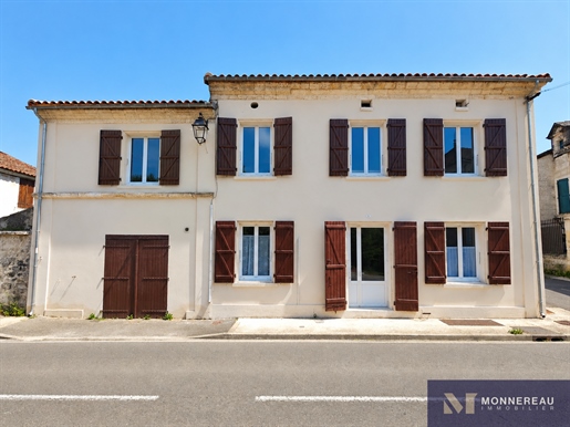 Maison 2 pièces 107 m² · à La Rochebeaucourt-Et-Argentine · 107 m² · 77 000 €