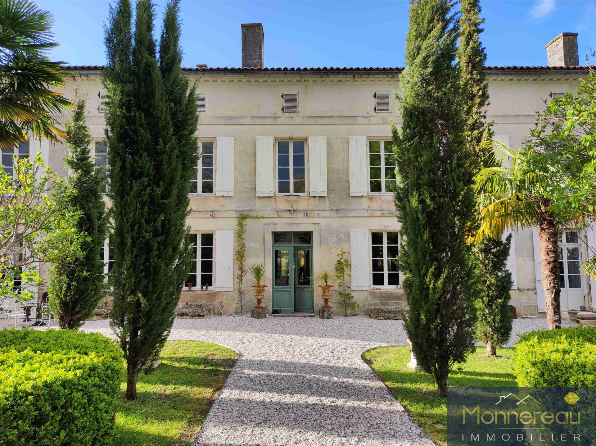Maison à vendre, 455m², Archiac