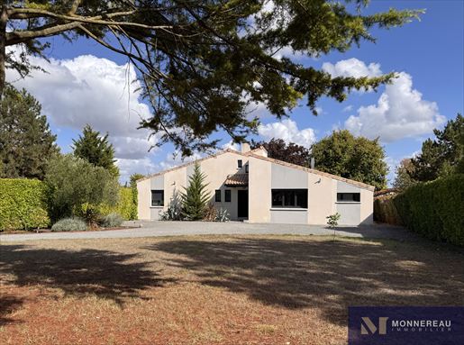 8 pièces 147 m² · à Barbezieux-Saint-Hilaire · 147 m² · 435 000 €