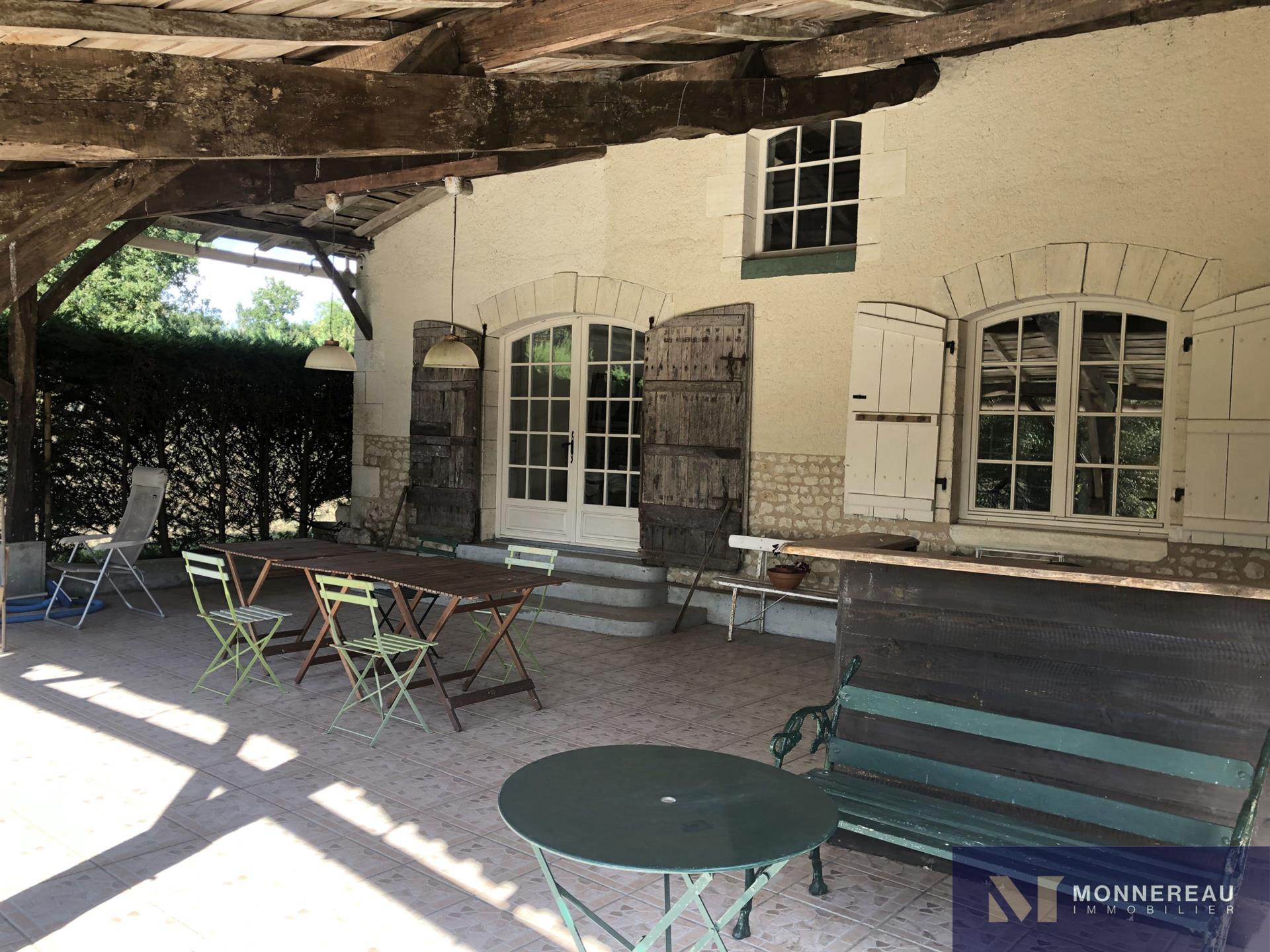 Maison à vendre, 239m², Barbezieux-Saint-Hilaire