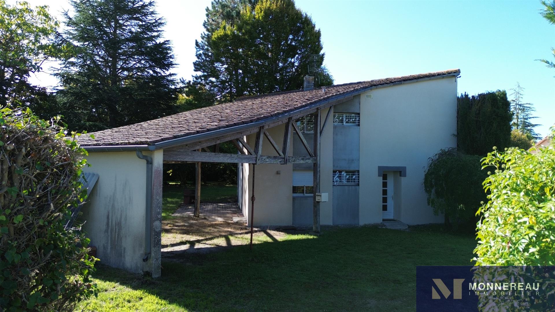 Maison à vendre, 130m², Brie-sous-Archiac