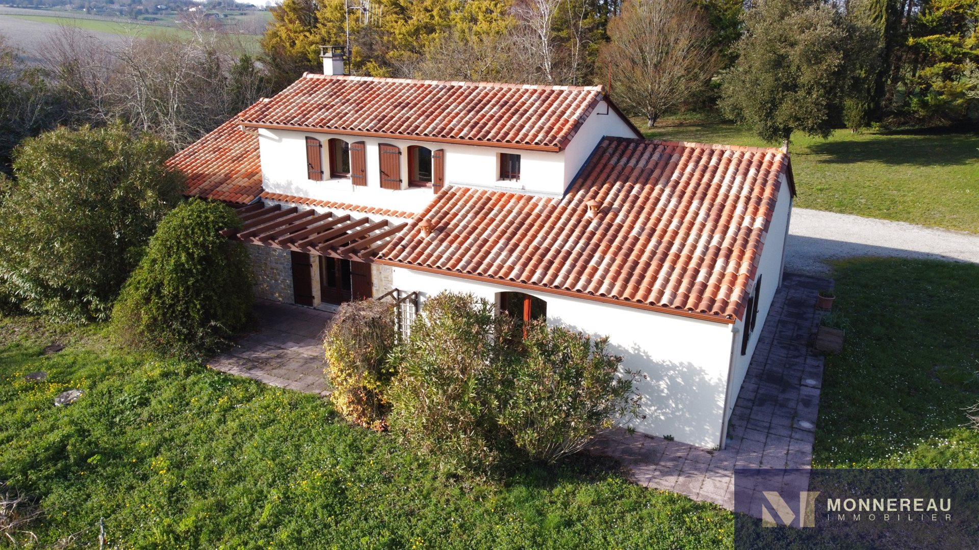 Maison à vendre, 138m², Coteaux-du-Blanzacais