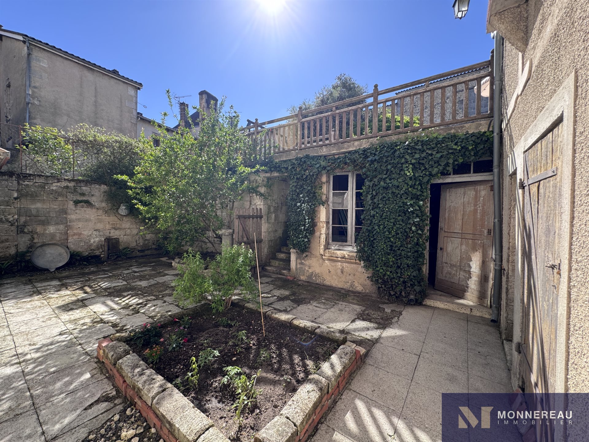 Maison à vendre, 248m², Barbezieux-Saint-Hilaire