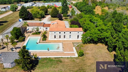 7 pièces 480 m² · à Chaillevette · 480 m² · 1 570 000 €