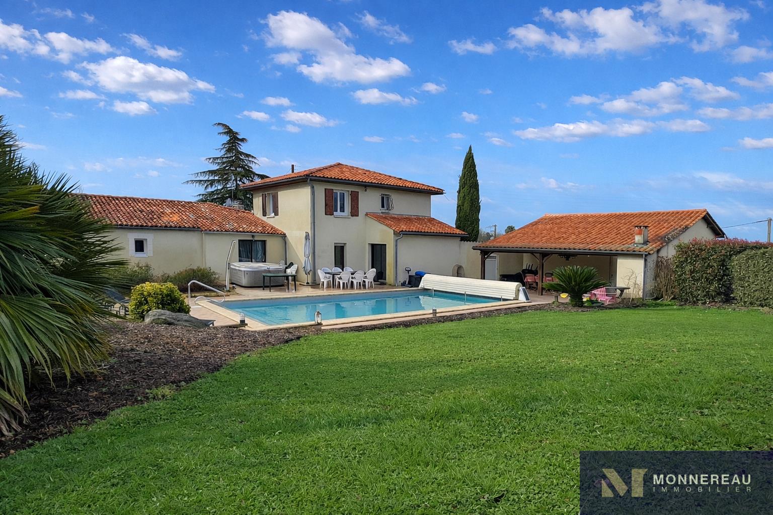 Maison à vendre, 208m², Oriolles