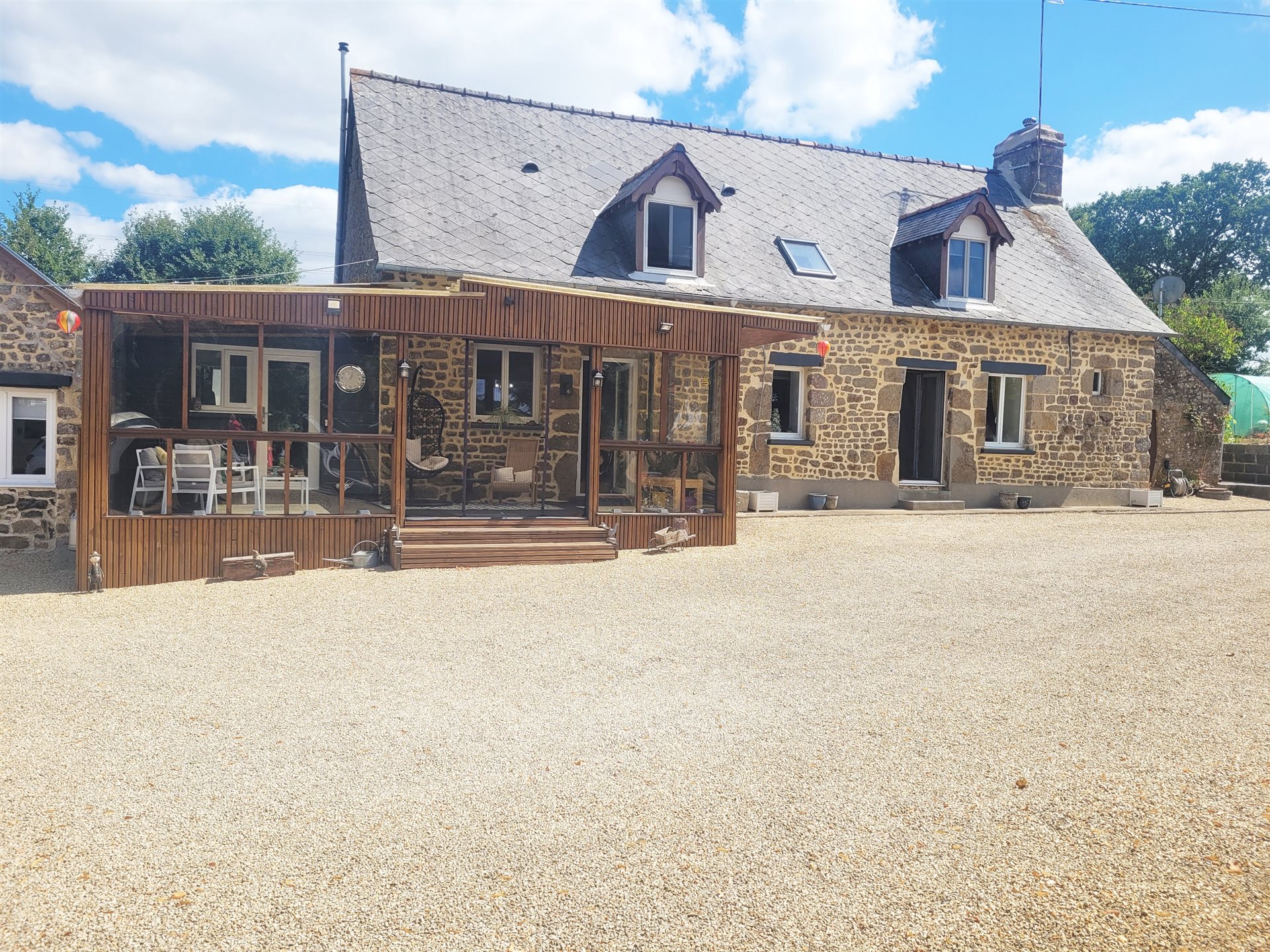 Maison 5 pièces 148 m² · à Saint-Berthevin-la-Tannière · 148 m² · 225 750 €