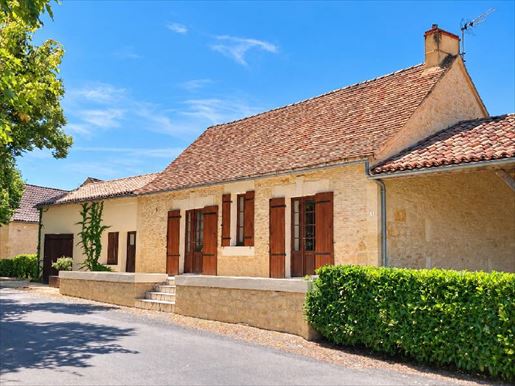 4 pièces 100 m² · à Saint-Avit-Sénieur · 100 m² · 399 000 €
