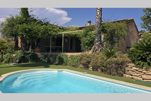 Maison 6 pièces 136 m² · au Castellet · 136 m² · 700 000 €