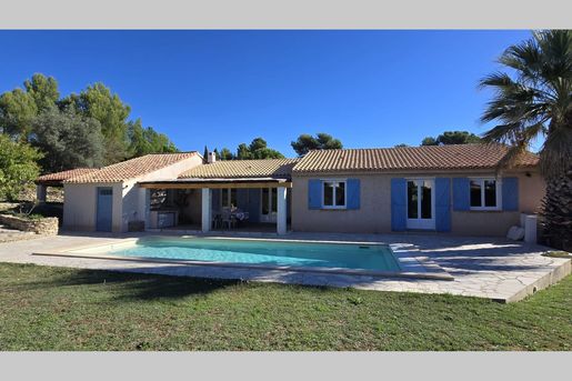 Maison 6 pièces 143 m² · au Beausset · 143 m² · 773 000 €