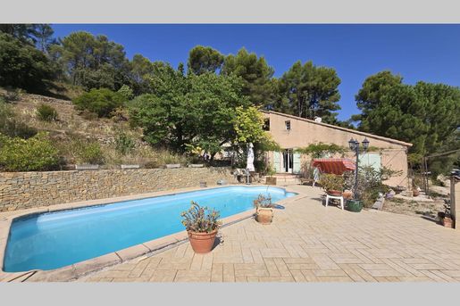 Maison 7 pièces 172 m² · au Castellet · 172 m² · 690 000 €