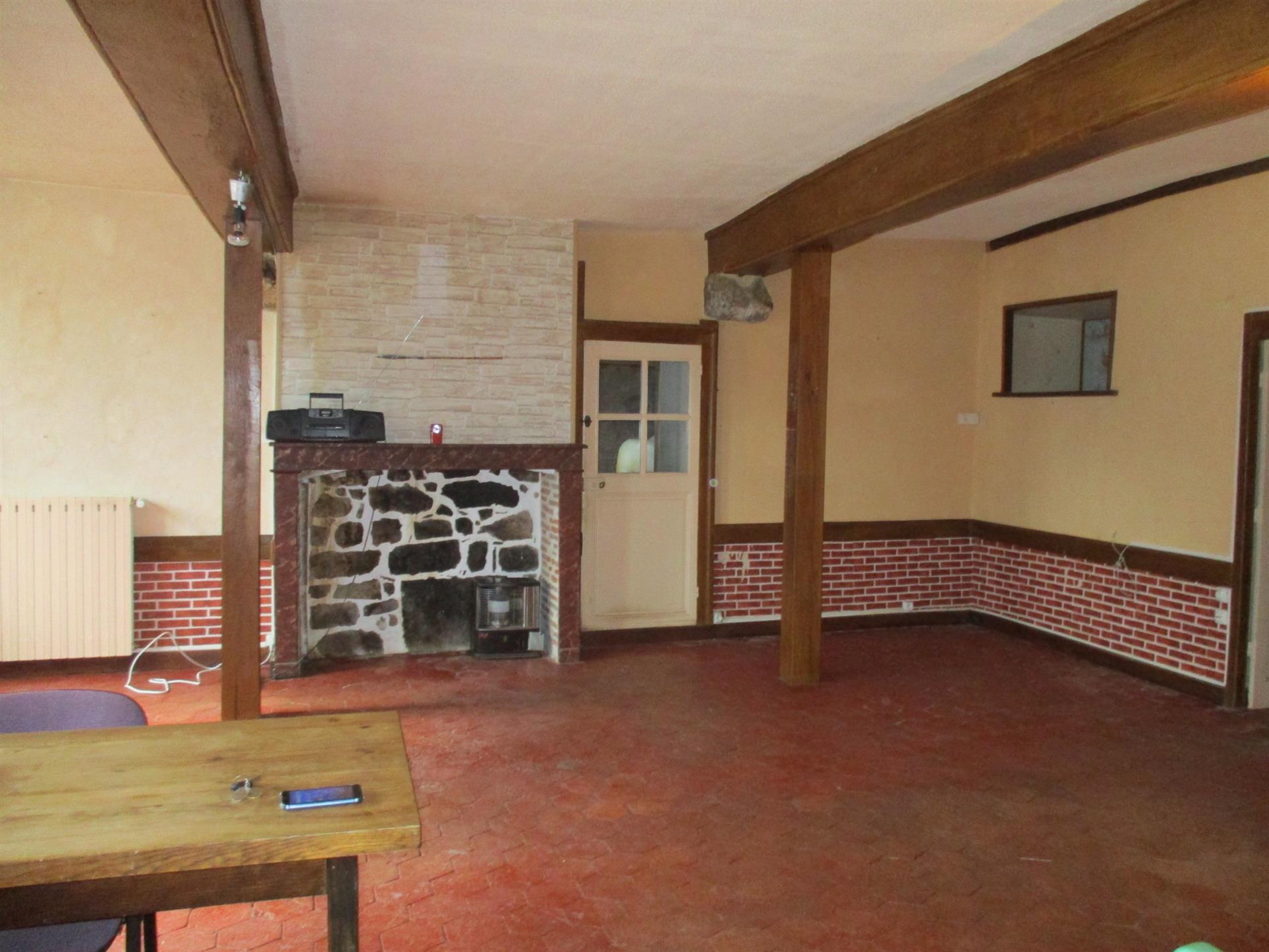 Maison à vendre, 177m², Arleuf