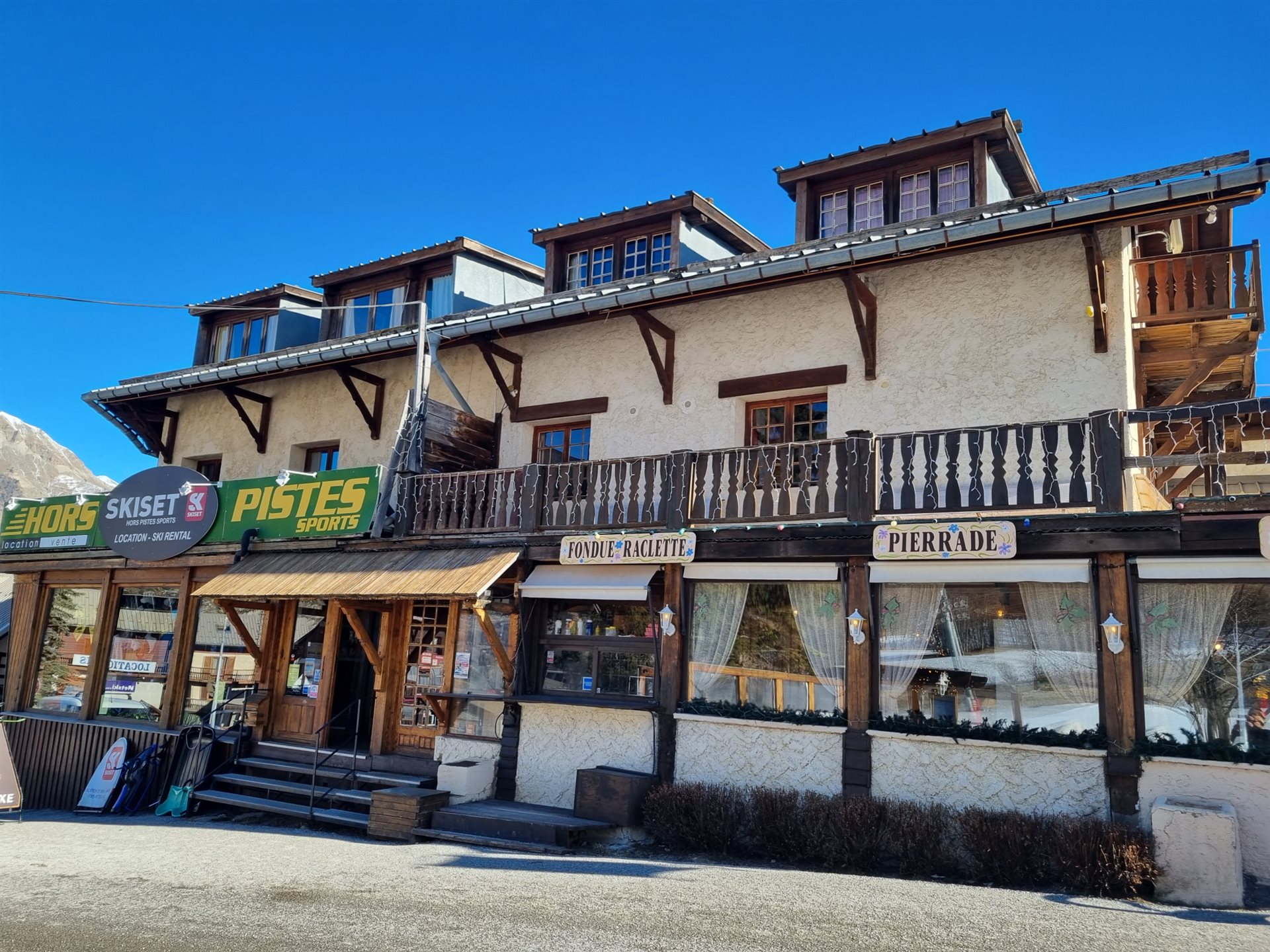 Maison à vendre, 1104m², Allos