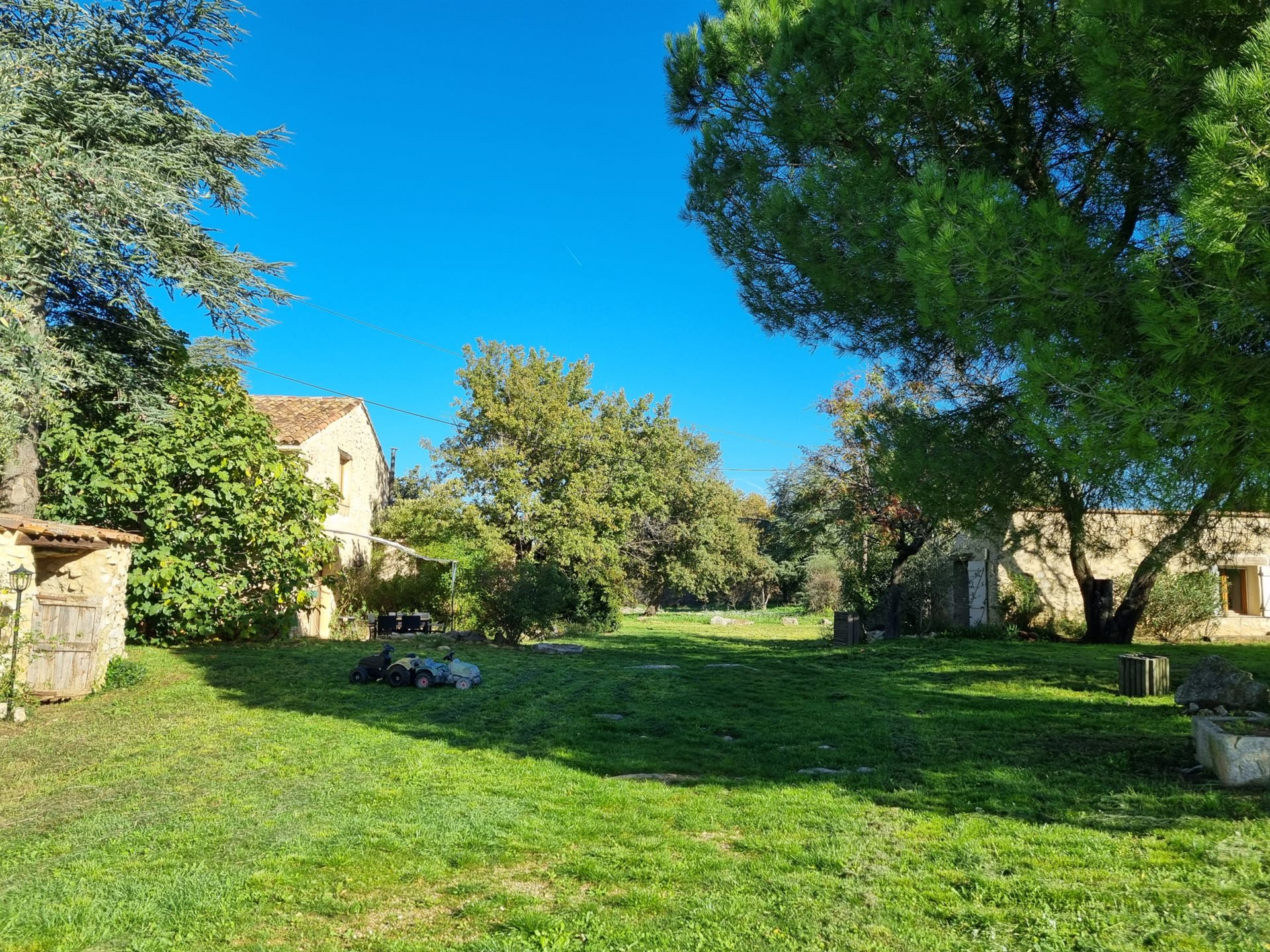 Maison à vendre, 465m², Quinson