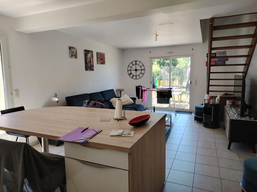 Maison à vendre, 92m², Pommeret