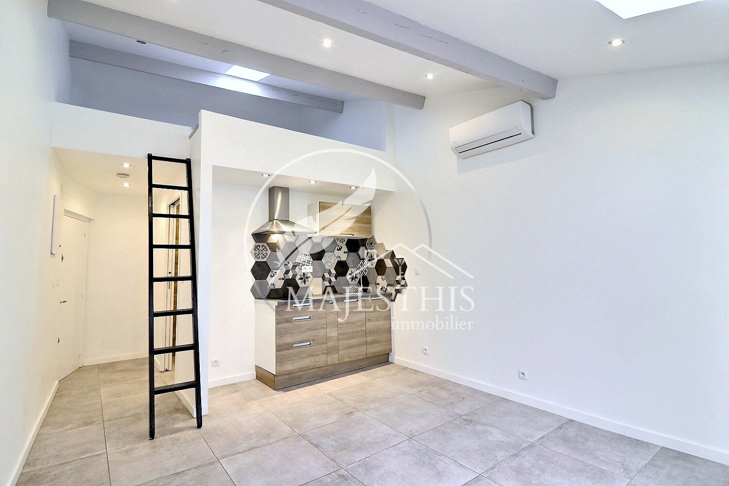 Appartement à vendre, 31m², Hyères