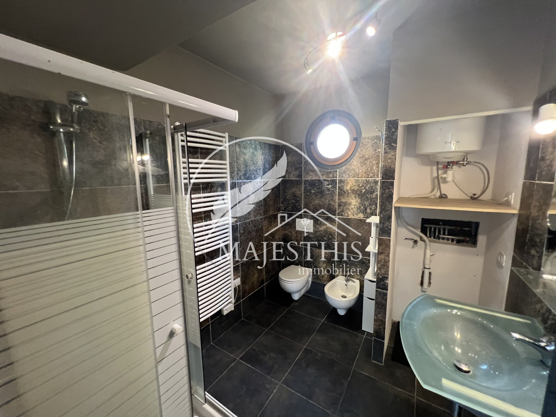 Appartement à louer, 63m², Hyères