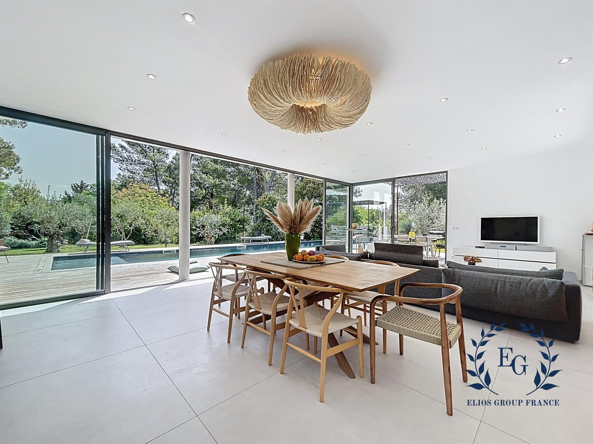 Maison à vendre, 207m², Sommières