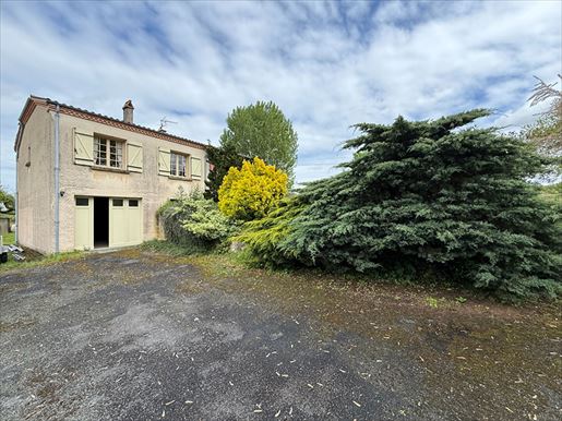4 pièces 104 m² · à Villeneuve-sur-Lot · 104 m² · 166 500 €