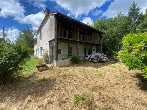 5 pièces 123 m² · à Bournel · 123 m² · 140 900 €
