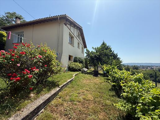 4 pièces 103 m² · à Villeneuve-sur-Lot · 103 m² · 111 900 €