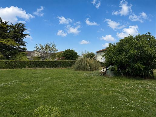 Terrain, terrain 331 m² — Boé (Lot-et-Garonne) · 39 000 €