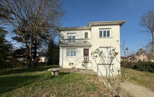 Maison 7 pièces 147 m² · à Villeneuve-sur-Lot · 147 m² · 164 800 €