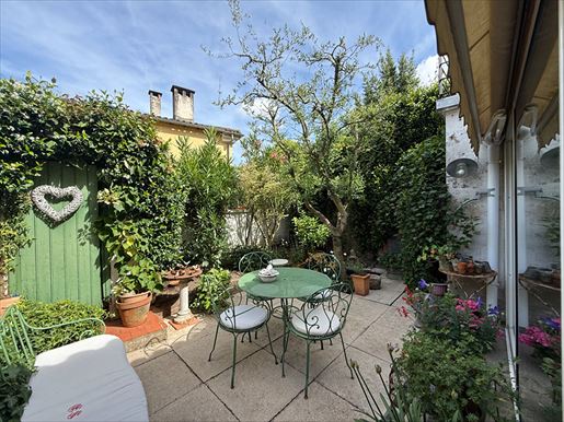4 pièces 138 m² · à Villeneuve-sur-Lot · 138 m² · 176 600 €