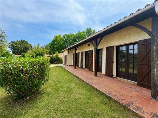 4 pièces 97 m² · à Casseneuil · 97 m² · 108 600 €