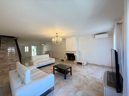 4 pièces 169 m² · à Villeneuve-sur-Lot · 169 m² · 265 900 €