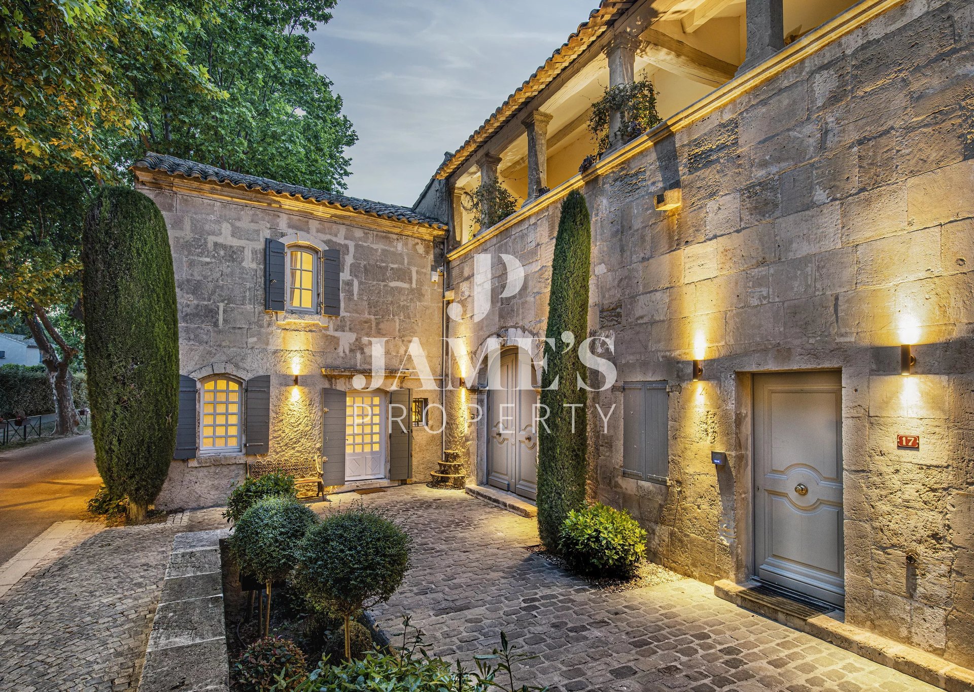 Maison à vendre, 630m², Paradou