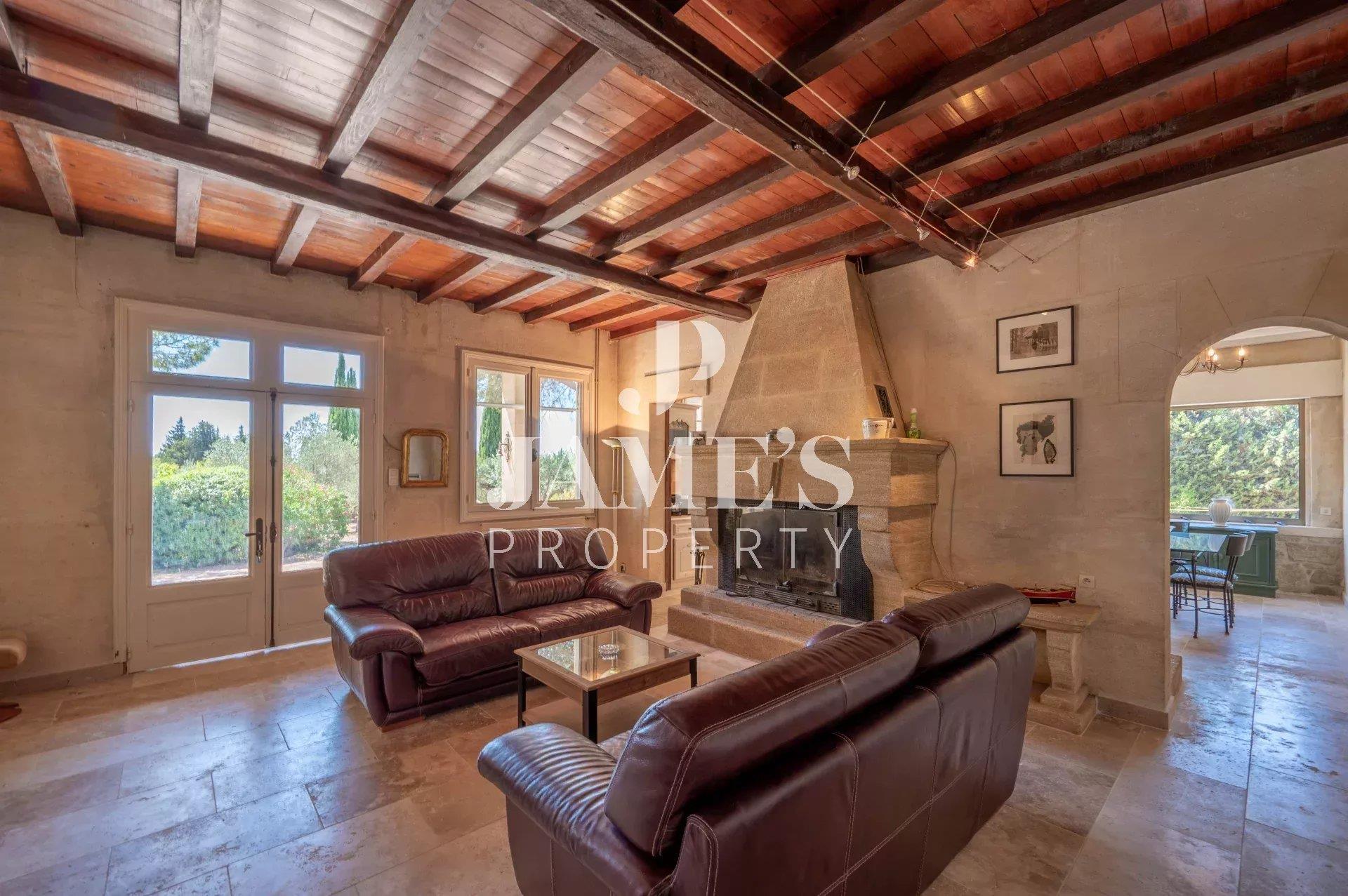 Maison à vendre, 160m², Fontvieille