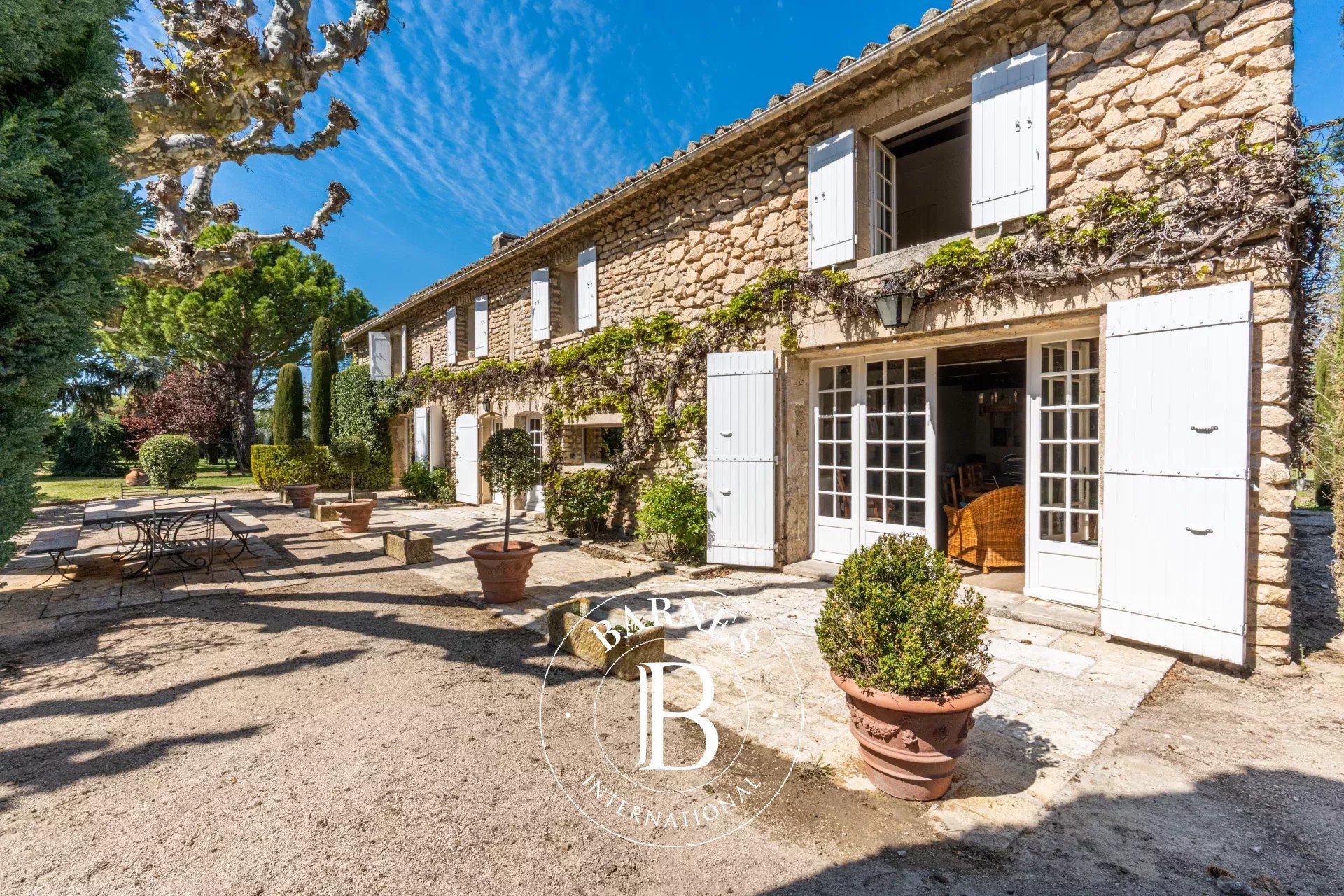 Maison à vendre, 433m², Sénas