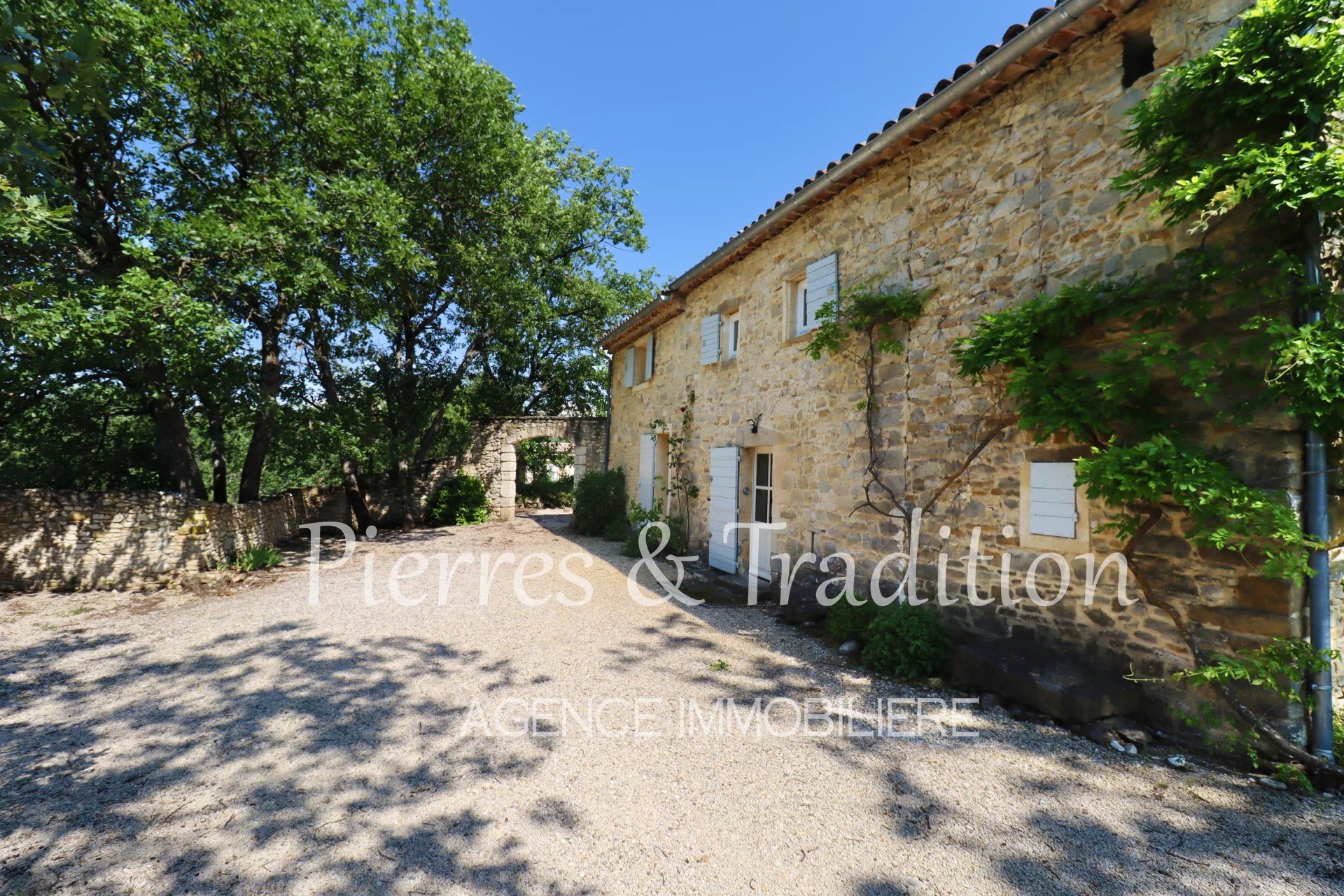 Maison à vendre, 249m², Céreste-en-Luberon